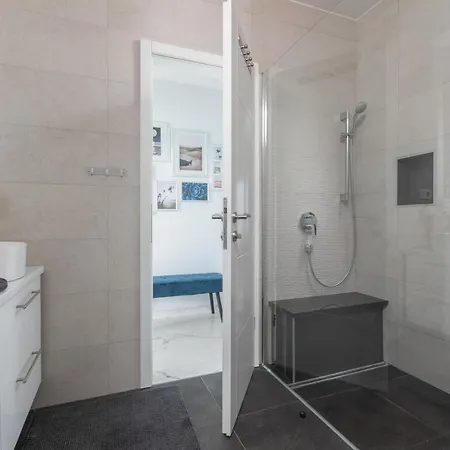 度假居 Luxury Dioniz *